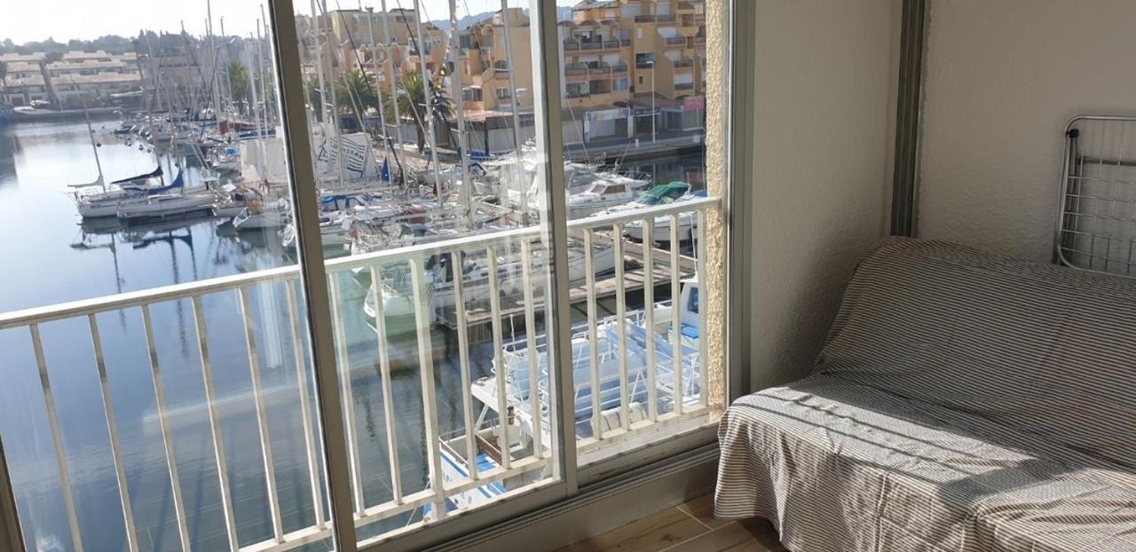 Studio Gruissan Vue Port Экстерьер фото